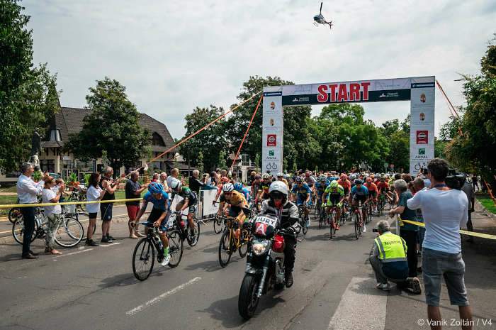 V4 Special Series 2019/1