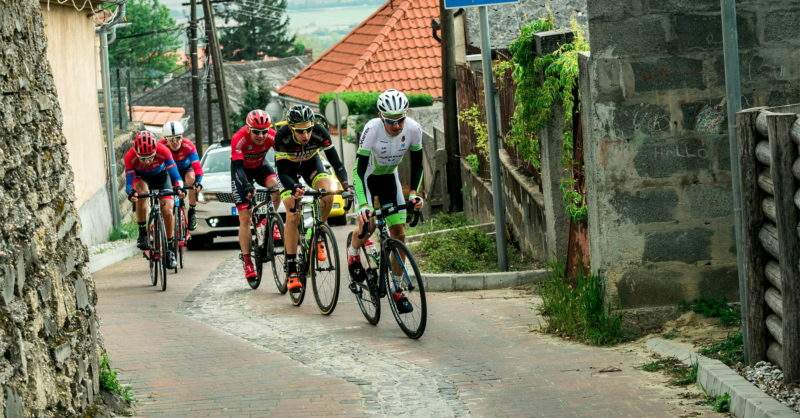 157,3 kilométert tesz meg a VIII. Visegrád 4 Kerékpárverseny magyarországi mezőnye – ÁTHALADÁSI IDŐPONTOK + TÉRKÉPEK + SZINTRAJZ